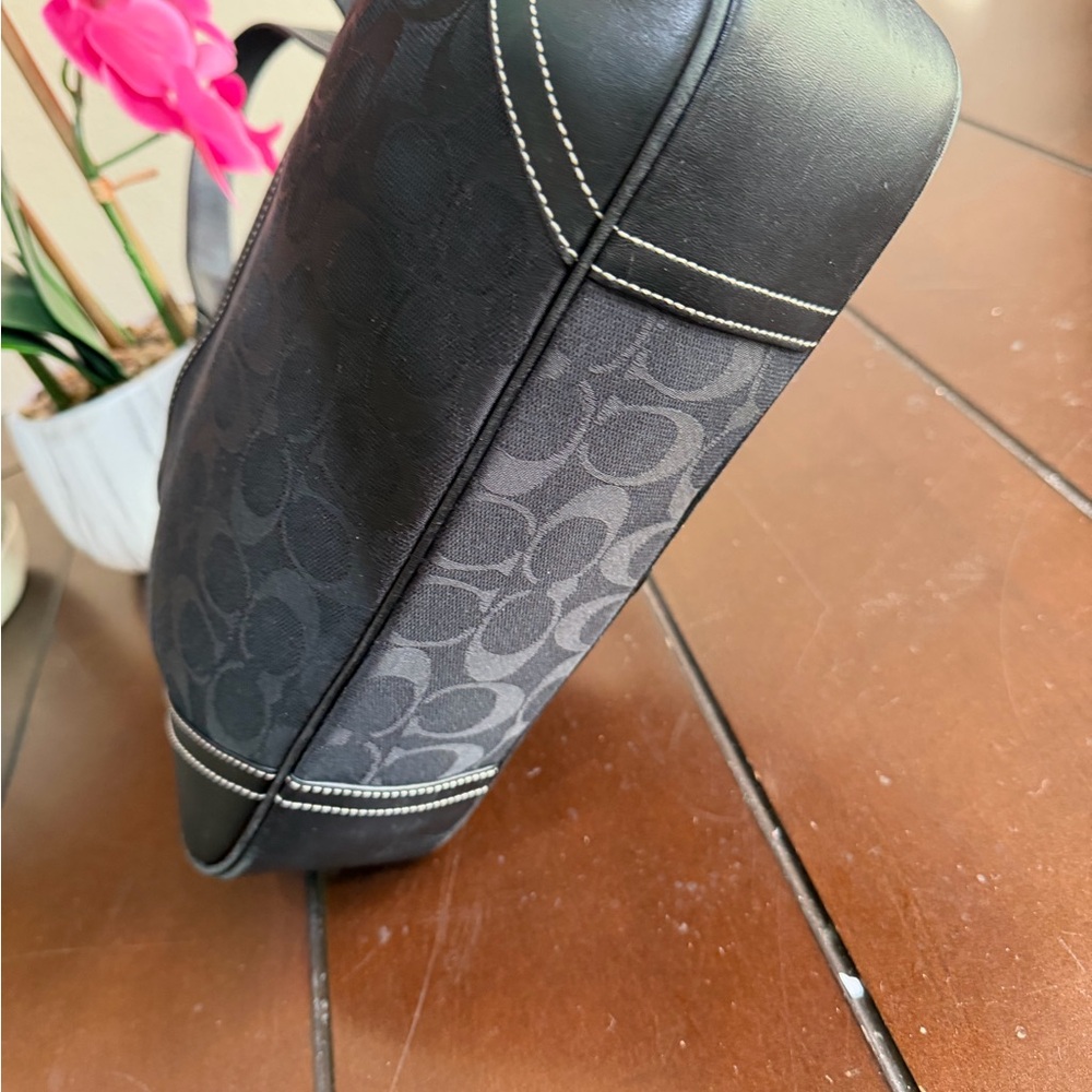 Coach black Hobo silver metal Excellent Condition - Picture 5 of 16
